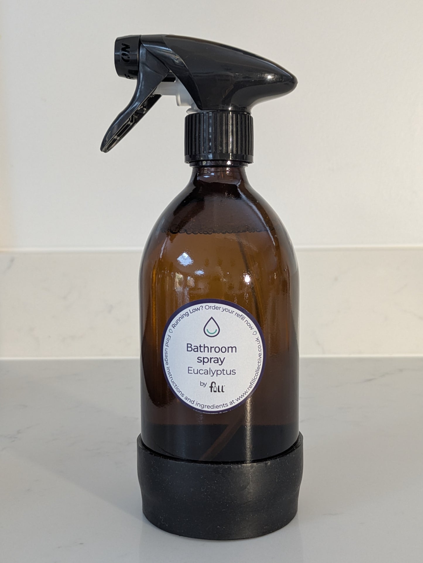 Bathroom cleaning spray